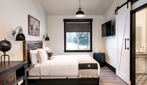 204 Standard Queen- ADA Room