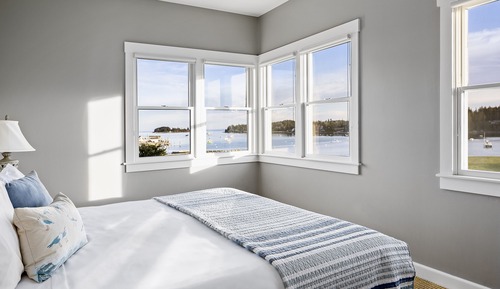 Deluxe king room (23, 27)