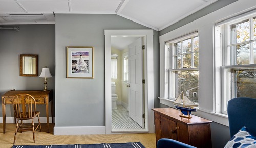 Outer Harbor View Suite (1, 3, 5, 7)