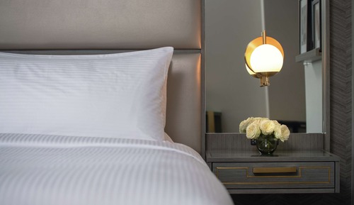 Premier Room, 1 King Bed