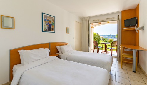 Twin Room, Accessible