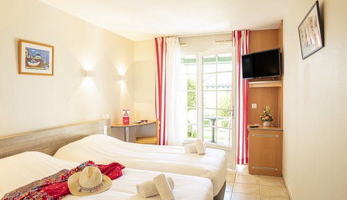 Room, 2 Bedrooms, Connecting Rooms