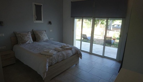 Family Room, Garden View