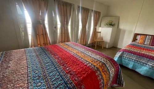 House, 3 Bedrooms, Lake View