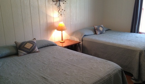 House, 2 Bedrooms, Hill View