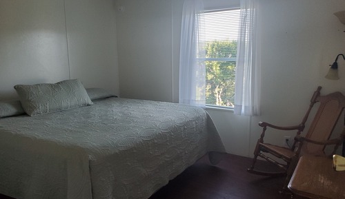 House, 4 Bedrooms, Hill View
