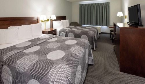 Room, 2 Queen Beds, Mobility Accessible