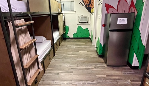 Standard Shared Dormitory, Men only