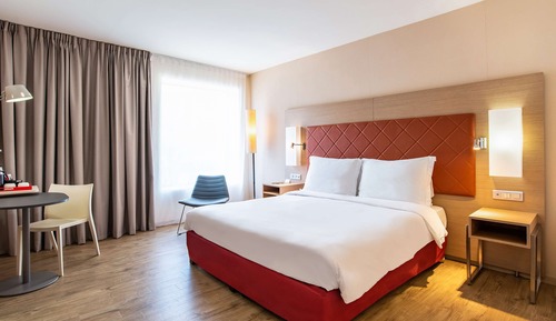 Premium Room (Patio View)