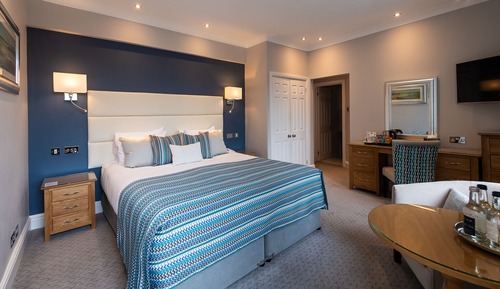 Double or Twin Room (Inland Facing)