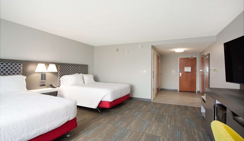 Room, 2 Queen Beds, Accessible, Non Smoking, Mountain View