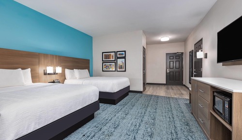 Room, 2 Queen Beds, Accessible, Non Smoking (Mobility, Bathtub w/Grab bars)