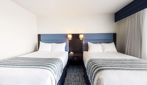 Superior, Sea View, 2 Queen's, shared balcony, outside entrance