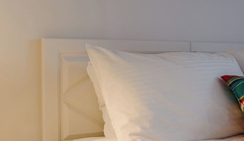 Sea side with Queen bed