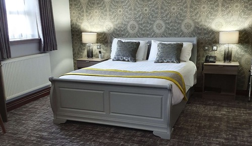 Suite, 1 Queen Bed, Non Smoking, Jetted Tub