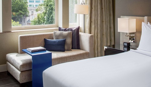 Standard Room, 1 King Bed