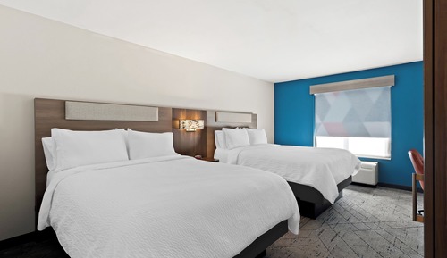 Standard Room, 2 Queen Beds, Accessible Bathtub (Mobility)