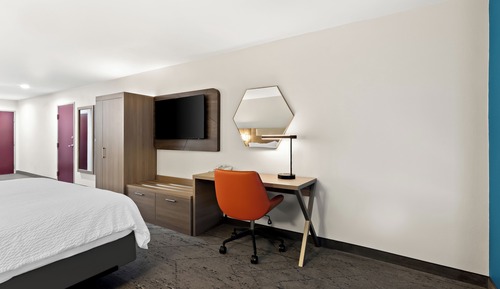 Standard Room, 1 King Bed