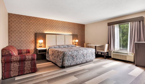 Standard Room, 1 King Bed