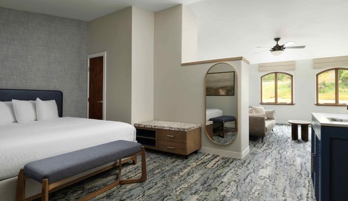 Suite, Multiple Beds