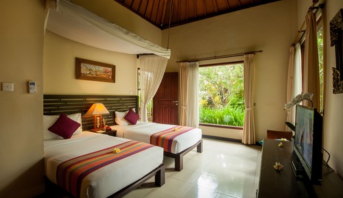 Deluxe Garden Family