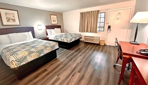 Double Room, 2 Double Beds, Non Smoking