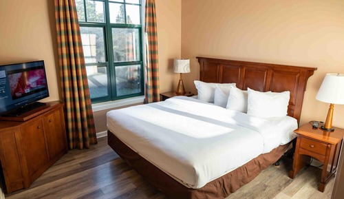 Deluxe Suite, 2 Bedrooms, Fireplace