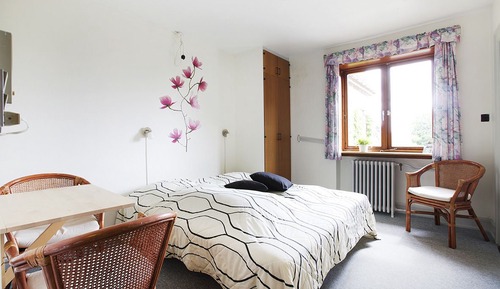 Double or Twin Room (Linen Excluded)