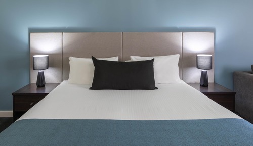 Deluxe Room, 1 King Bed