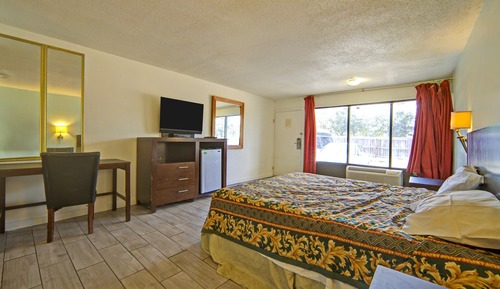 Room, 1 King Bed, Non Smoking