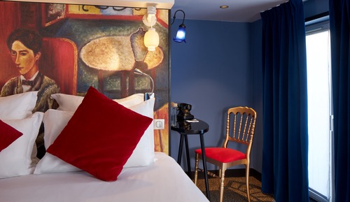 Classic Room, 1 Queen Bed, Balcony