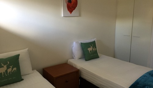 Sea View 1 Bedroom Suite, Upper Level (1 Double and 2 Single Beds)