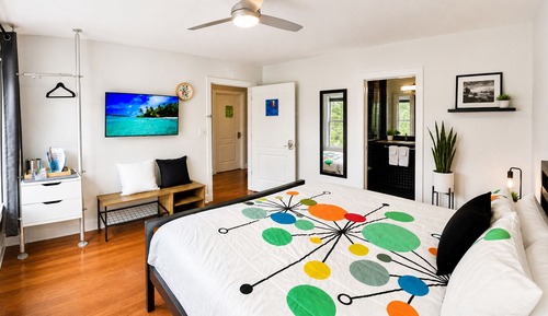 Premier Single Room, 1 King Bed (Room 1)