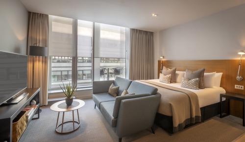 Deluxe King Room with Balcony