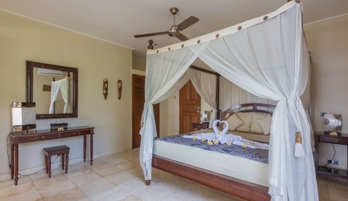 Exclusive Villa (Masterbedroom)