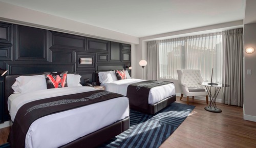 Room, 2 Queen Beds (Mobility Accessible, Tub)