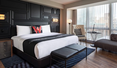 Standard Room, 1 King Bed (Mobility/Hearing Access, Roll-in Shwr)
