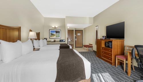 Standard Room, 2 Queen Beds, Non Smoking, Patio