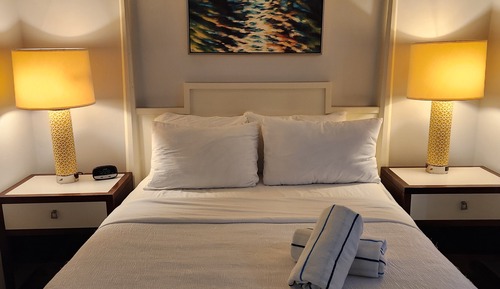 Economy Suite, Courtyard View