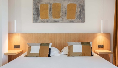 Luxury Room, Balcony, Park View