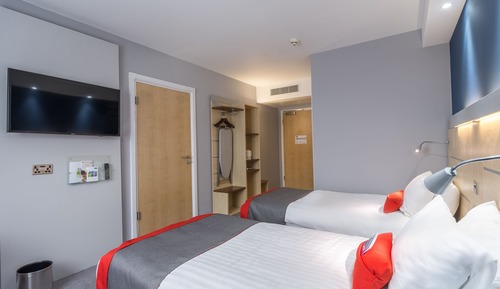 Standard Room, 2 Twin Beds (with Free Hot Breakfast)