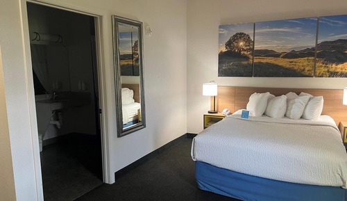 Room, 1 Queen Bed, Non Smoking (Full Kitchen)
