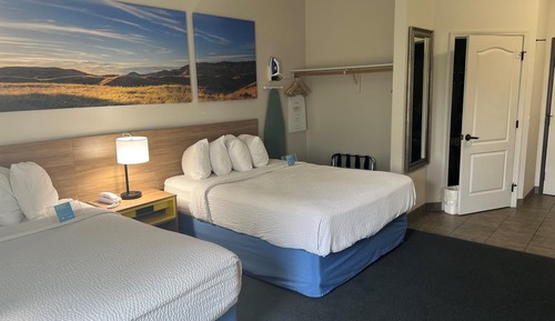 Room, 2 Queen Beds, Non Smoking (Full Kitchen)