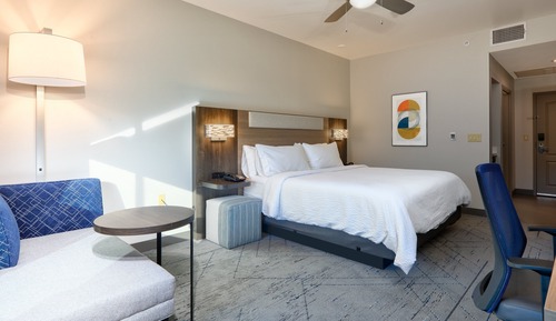 Standard Room, 1 King Bed