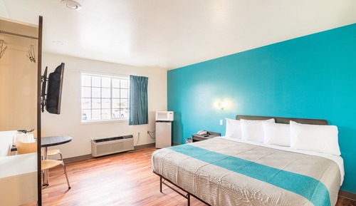 Superior Room, 1 King Bed, Non Smoking, Hot Tub