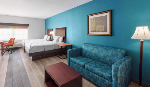 Deluxe Suite, 2 Queen Beds, Non Smoking