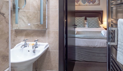 Black Boy Inn small double