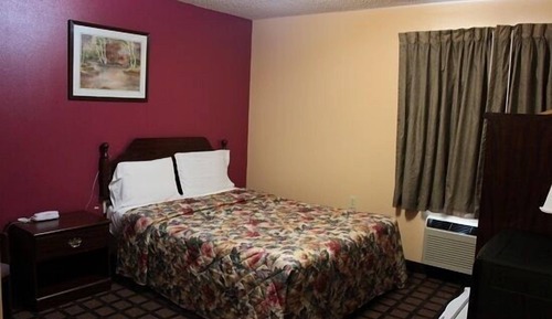 Standard Room, 1 Queen Bed, Smoking