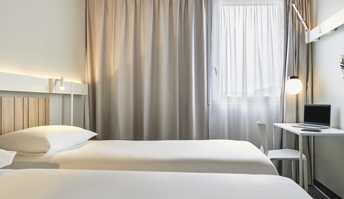 Standard Room, 2 Twin Beds