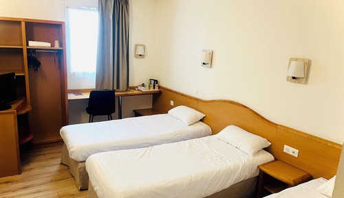 Classic Triple Room